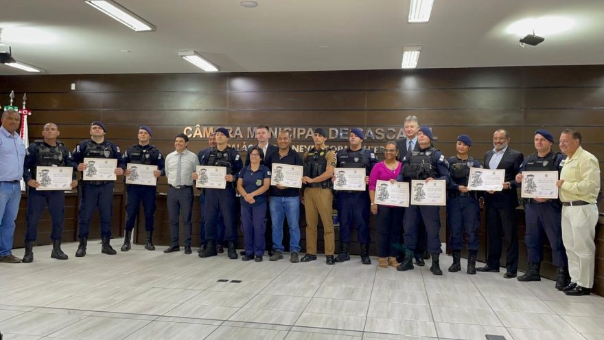 Guardas Municipal e Patrimonial recebem Votos de Louvor na Câmara de Vereadores de Cascavel