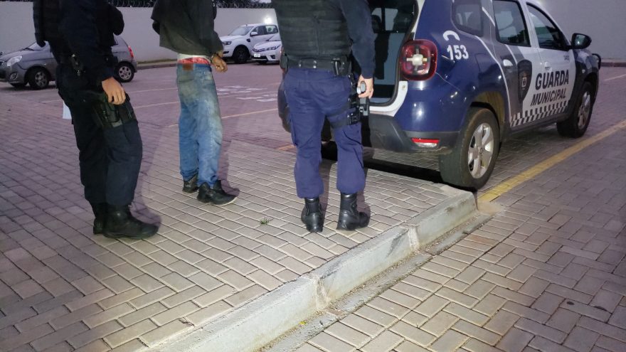 Guarda Municipal localiza no Cascavel Velho foragido da justiça pelo crime de furto