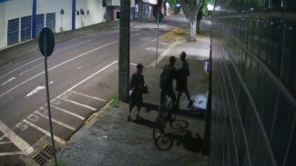 Ladrões folgados furtam loja duas vezes em período de meia hora