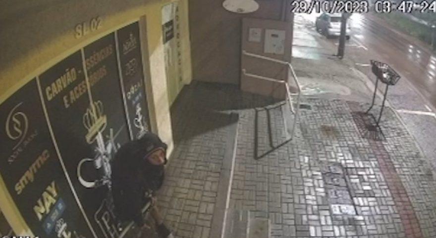 Tentativa de arrombamento em tabacaria é registrada pelo segundo dia consecutivo no Centro