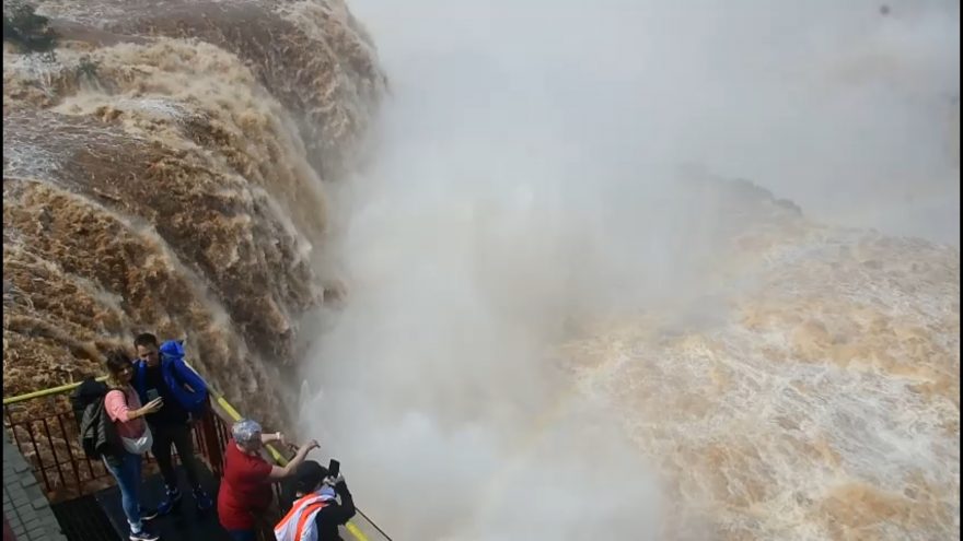 Cataratas do Iguaçu está com vazão em 24 milhões de litros