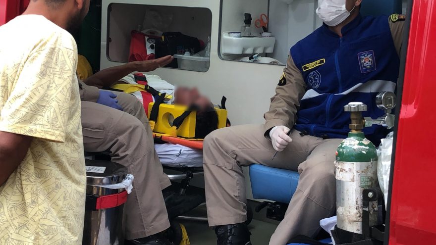 Homem fratura clavícula em acidente na Rua Europa