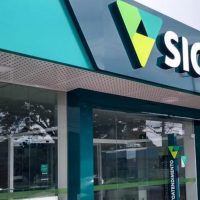 Imagem referente a Cliente acusa Sicoob de cobrar juros abusivos