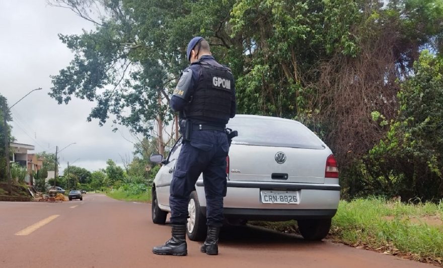 Gol com registro de furto é recuperado pela Guarda Municipal no Santa Cruz