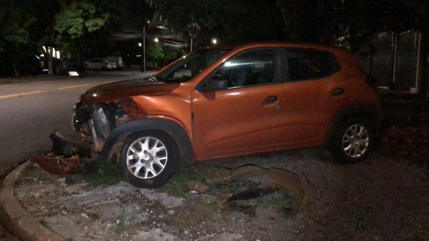 Acidente entre Kwid e Fiesta é registrado no Claudete