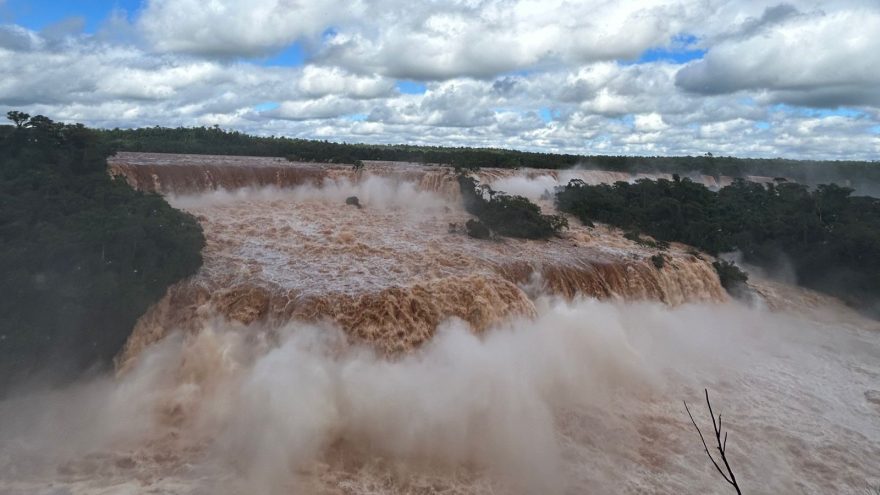 Vazão d’água nas Cataratas está em 17 milhões de litros por segundo