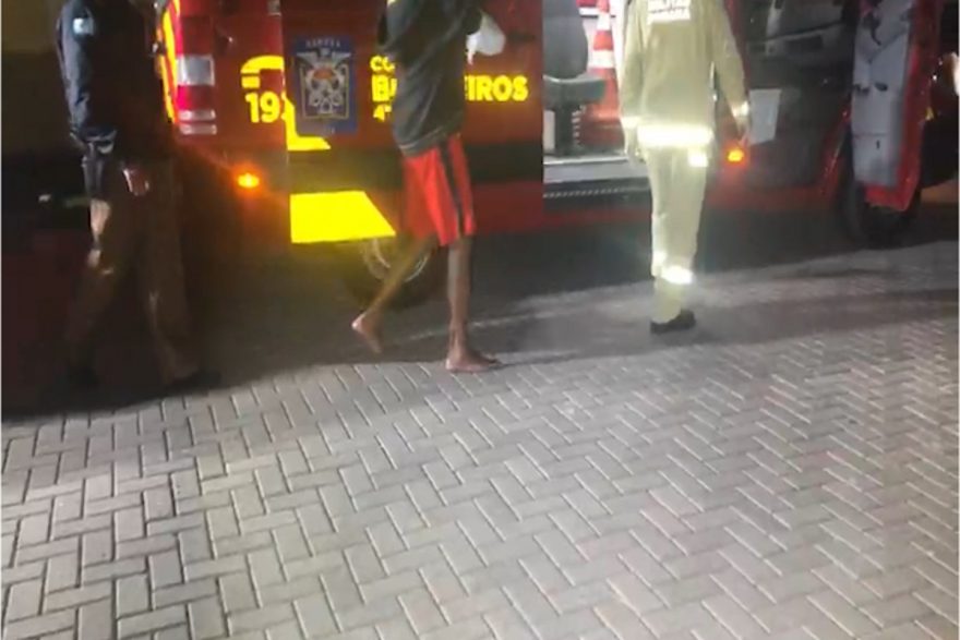Detido por desacato no Santa Cruz é socorrido na Delegacia Cidadã