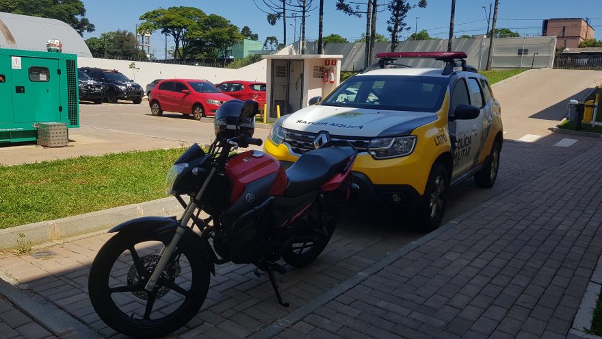 Após separação, mulher acusa homem de furtar motocicleta