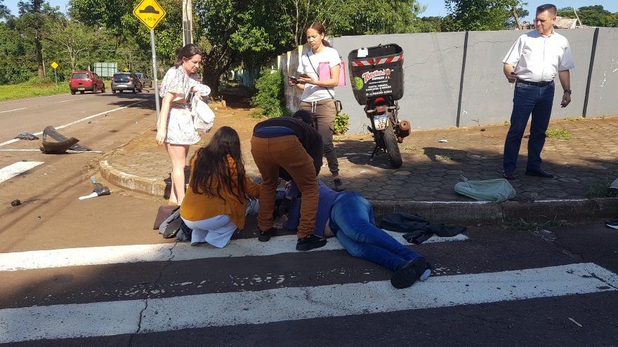 Mais um acidente deixa motociclista ferido na Rio de Janeiro com Eduardo Milani