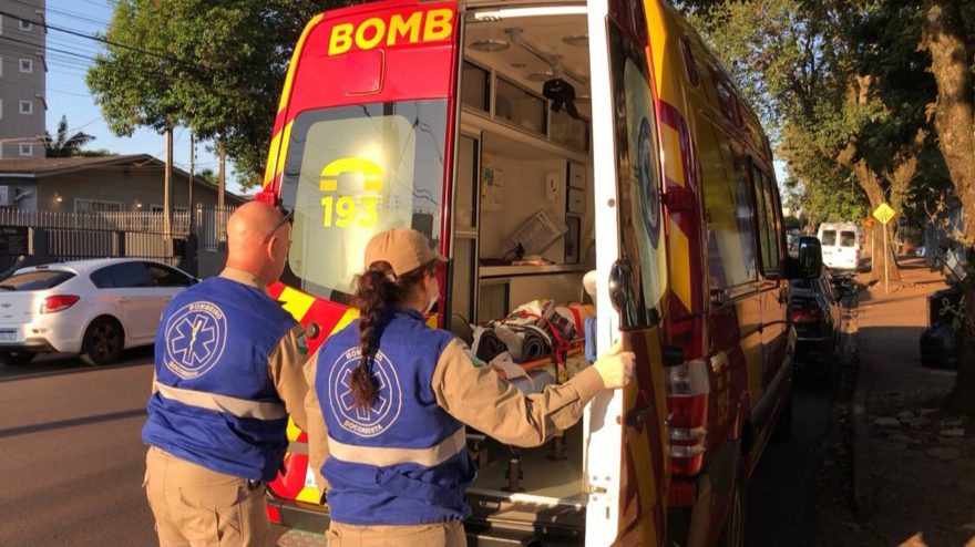 Criança fica ferida durante partida de queimada em Colégio Estadual
