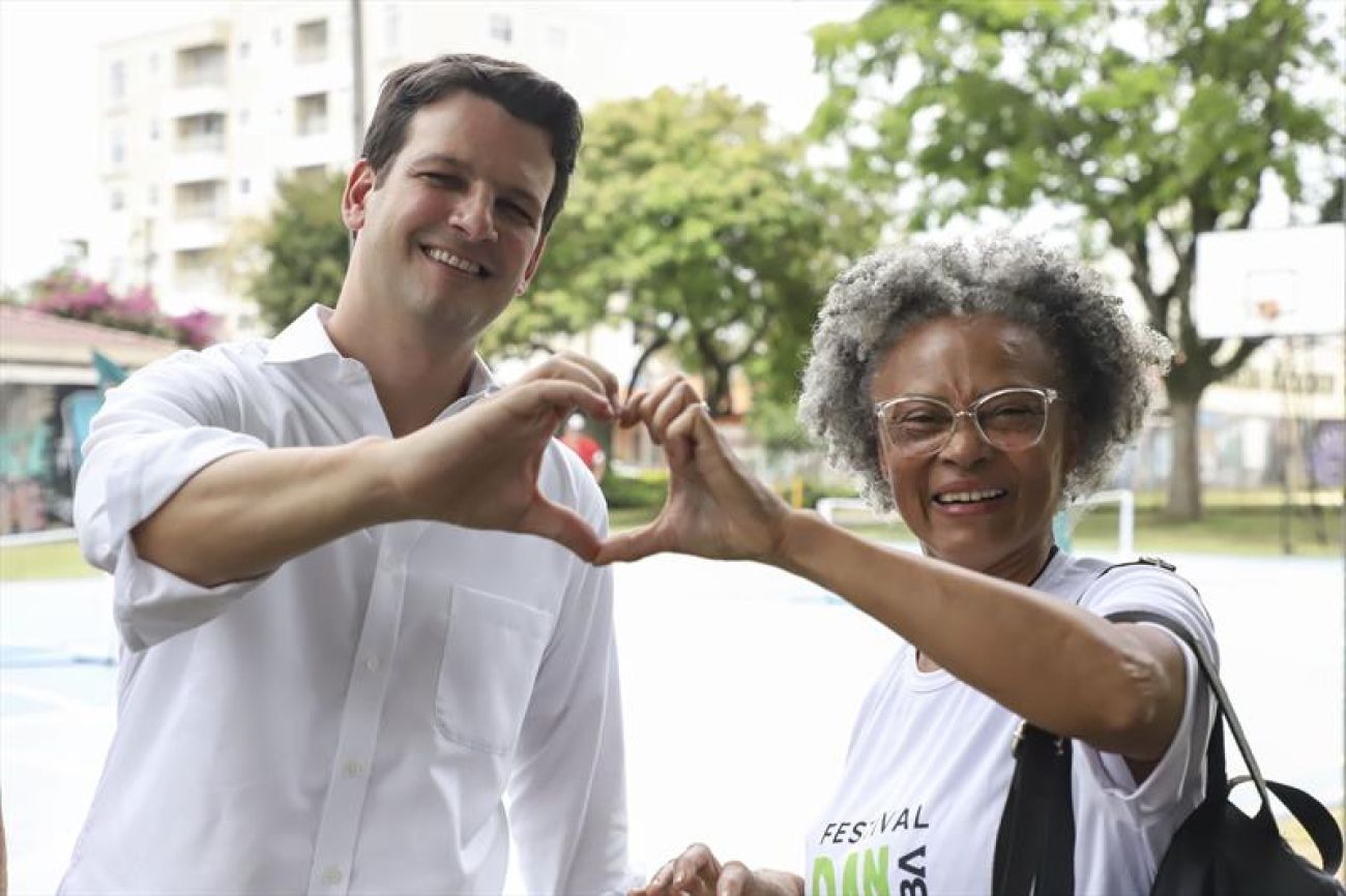 Eduardo Pimentel Visita Projetos Sociais E Comércio E Vistoria Obras Da ...