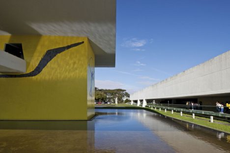 MON oferece oficina gratuita de fotografia ministrada por educadores