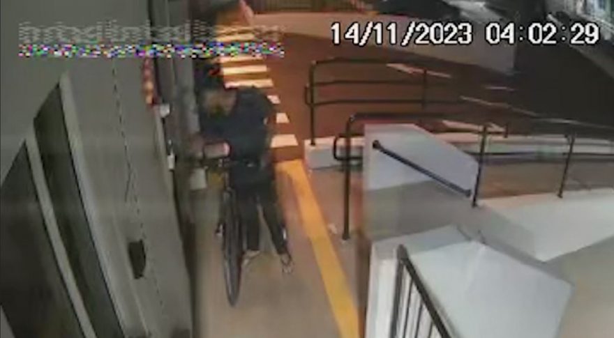 Câmera registra ação de ladrão de bicicletas no Pioneiros Catarinenses