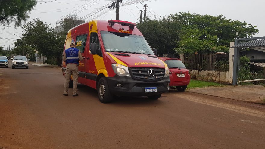 Idosa sofre queda e é socorrida pelo Siate no Esmeralda