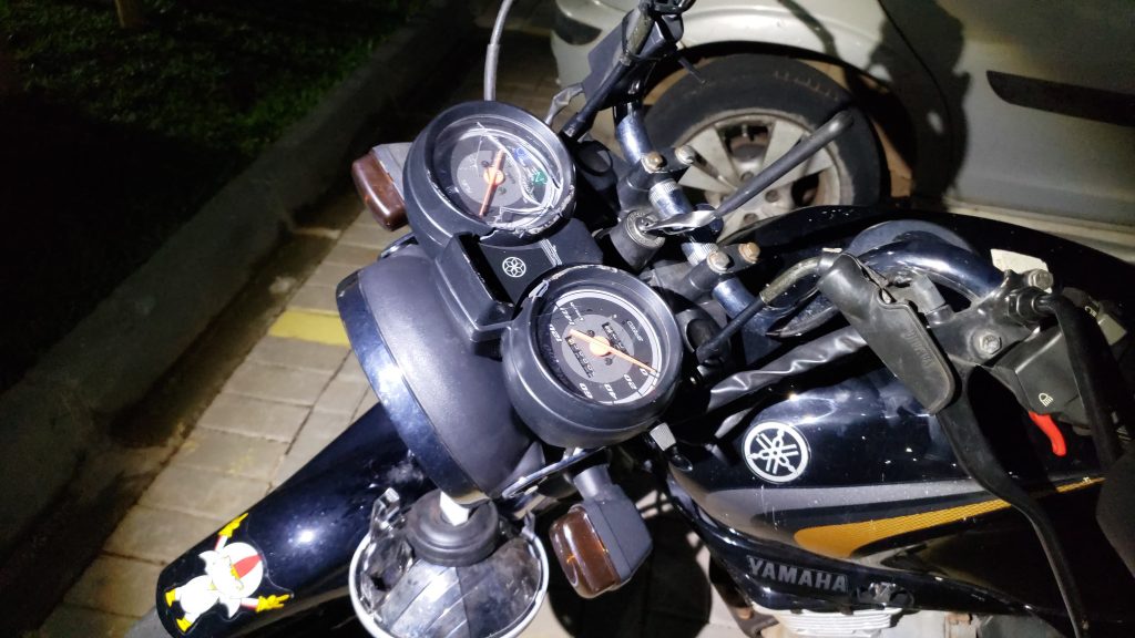 Dupla é detida no centro com chave micha na ignição de motocicleta