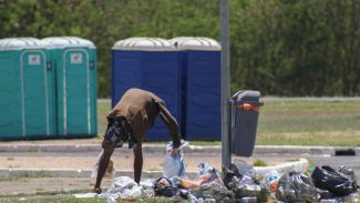 Governo cria pontos de higiene para população em situação de rua