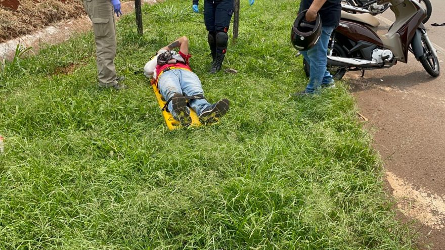 Homem fica ferido ao cair de moto na BR-277 em Cascavel