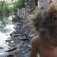 Imagem referente a Estudo mostra que 46% das casas no Brasil têm problemas de saneamento