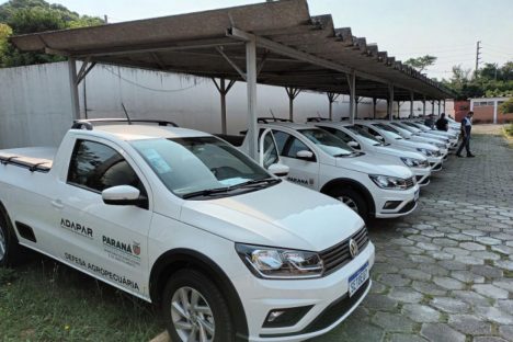 Estado reforça defesa agropecuária com entrega de mais 15 veículos às regionais Imagem referente a Estado reforça defesa agropecuária com entrega de mais 15 veículos às regionais