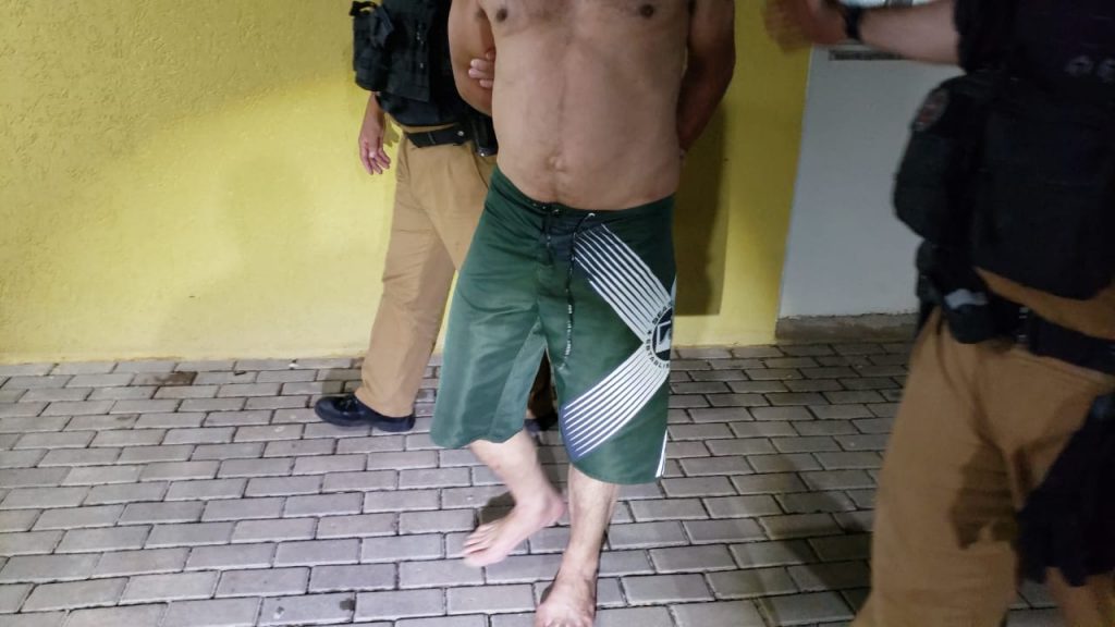 Indivíduo é detido acusado de agredir companheira no Santa Cruz