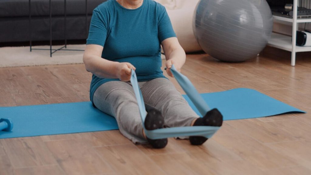 Município deve gastar R$ 120 mil em equipamentos esportivos para idosos e implantação estúdio de pilates