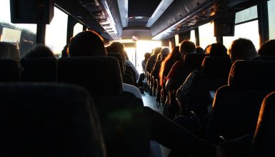 Imagem referente a Criança de 10 anos é obrigada a fazer sexo oral em colegas durante excursão da escola