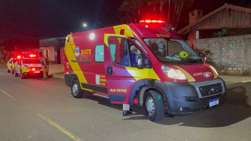 Homem é agredido durante assalto e tem o celular roubado