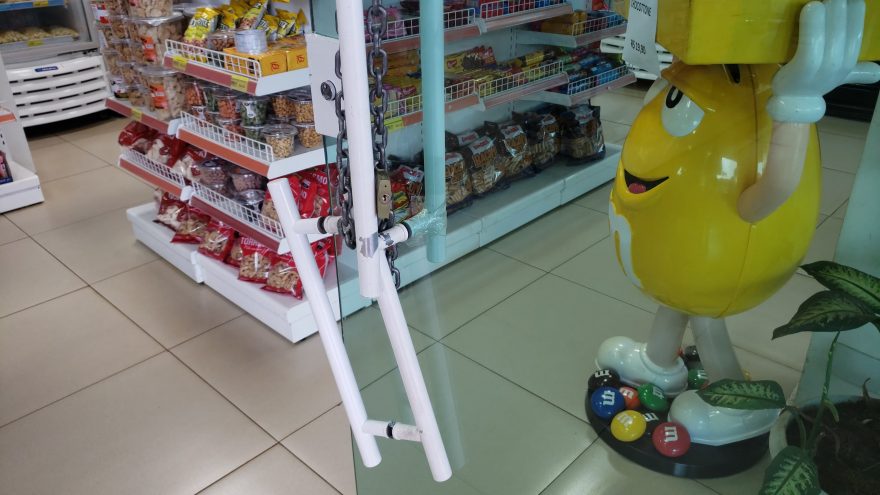 Posto de combustíveis é alvo de arrombadores no Centro de Cascavel