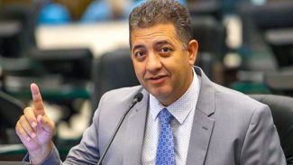 Deputado Cobra Repórter quase 'zera' cofres da Assembleia: R$ 464 mil em gastos