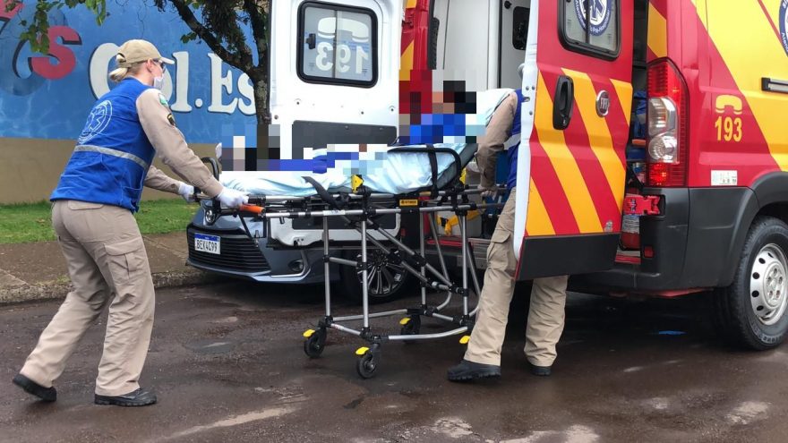 Criança se machuca enquanto jogava bola em colégio no Maria Luiza