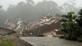 Prédio desaba em Gramado por causa do grande volume de chuvas 