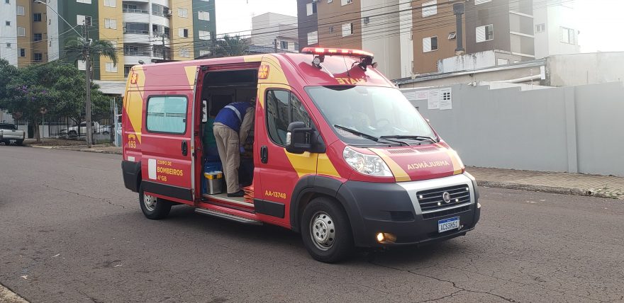 Criança fica ferida em queda de plano elevado no Centro