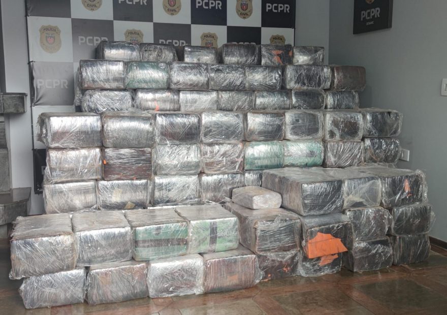 Caminhão carregado com maconha é apreendido em Ubiratã