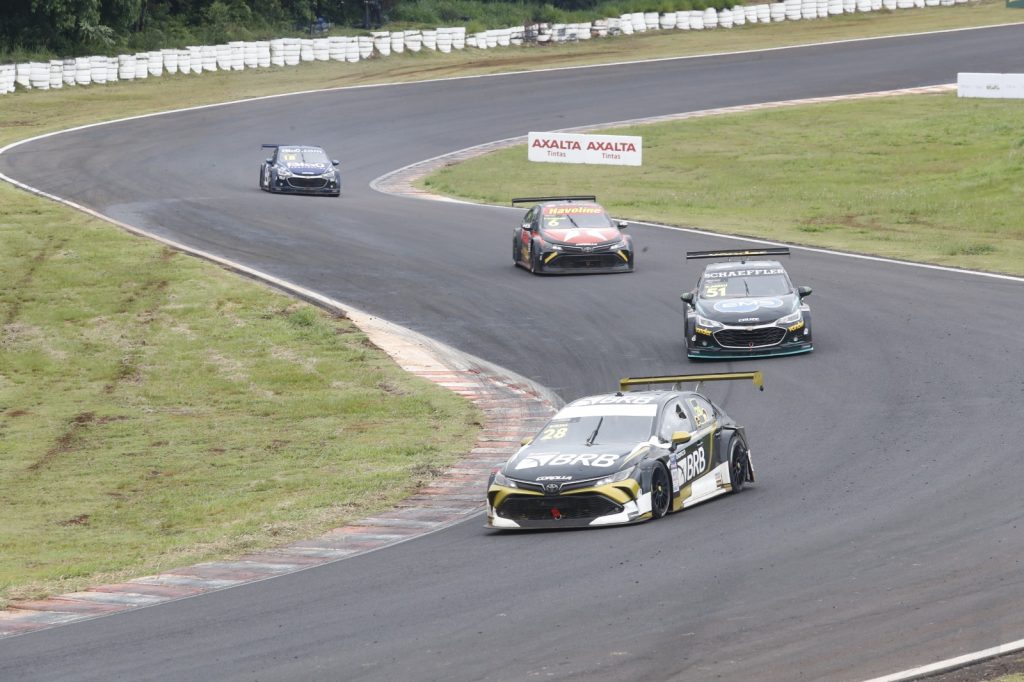 Cascavel brilha para o mundo na 11ª etapa da Stock Car