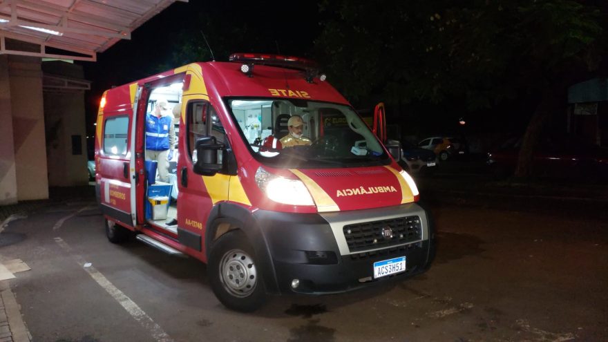 Durante briga, homem é esfaqueado pela companheira na Rua Panamá