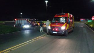 Mulher fica em estado gravíssimo após cair do viaduto no Bairro Guarujá