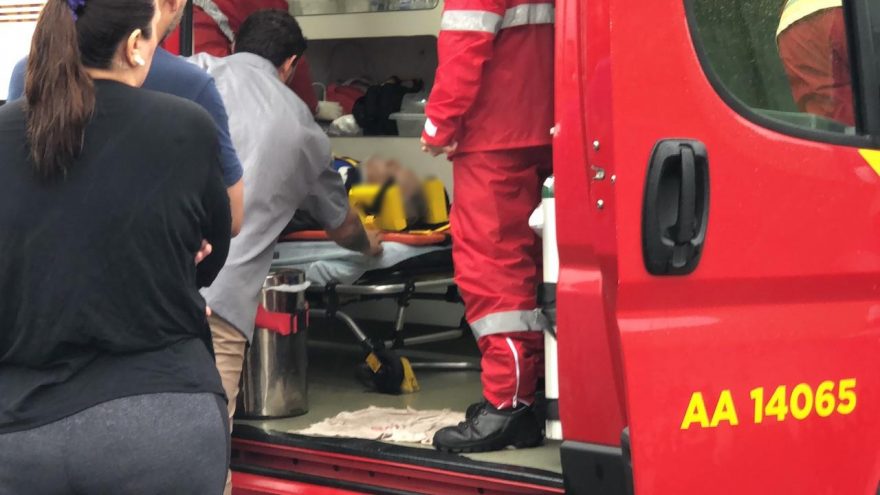 Ciclista fica ferido ao ser atingido por veículo na marginal da PRc-467