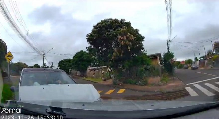 Câmera veicular flagra colisão frontal em Cafelândia; Motorista foi preso por embriaguez