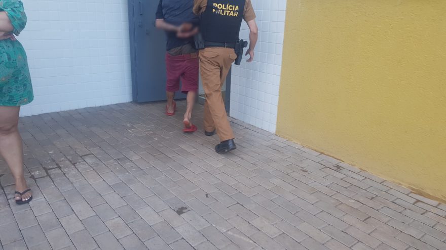 Homem é preso por direção perigosa na Rua Voluntários da Pátria