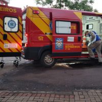 Imagem referente a Queda de veículo deixa pessoa ferida no Bairro Brasília, em Cascavel