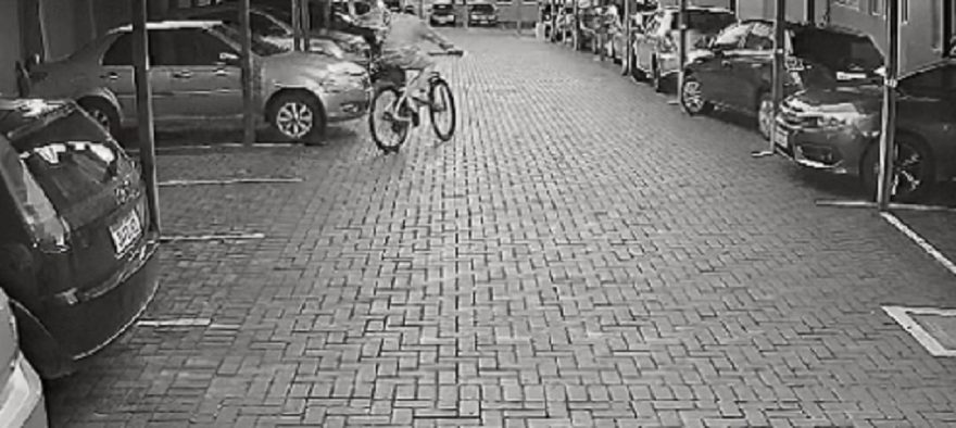 Bicicleta é furtada no Bairro Alto Alegre