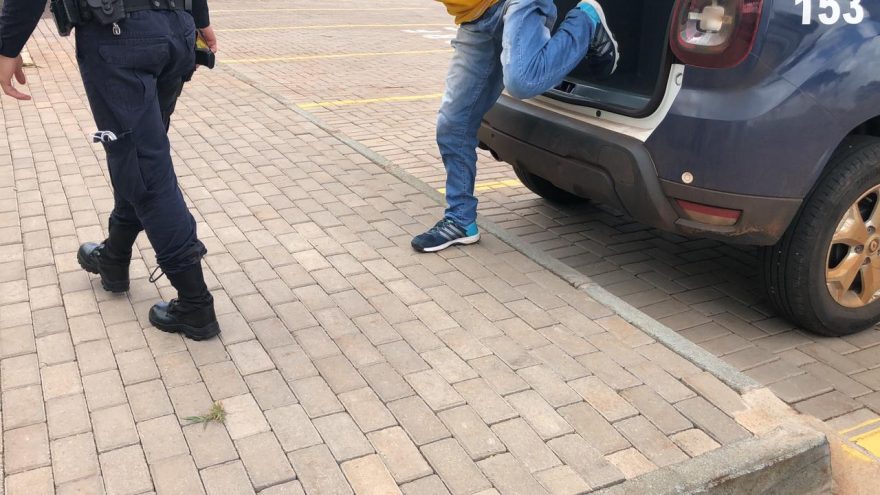 Homem é preso pela Guarda Municipal no Cascavel Velho