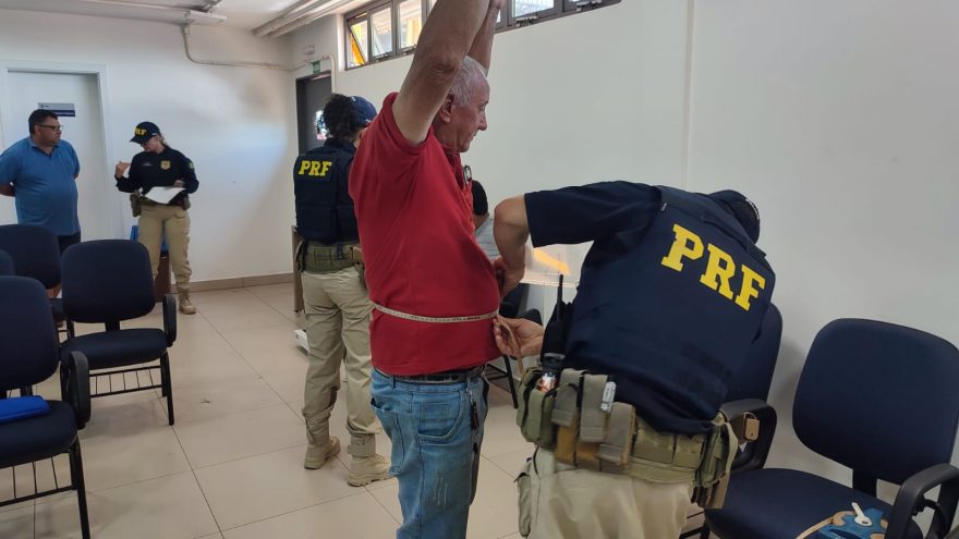 Preocupada com a saúde dos motoristas, PRF realiza ação buscando evitar casos de mal súbito nos caminhoneiros