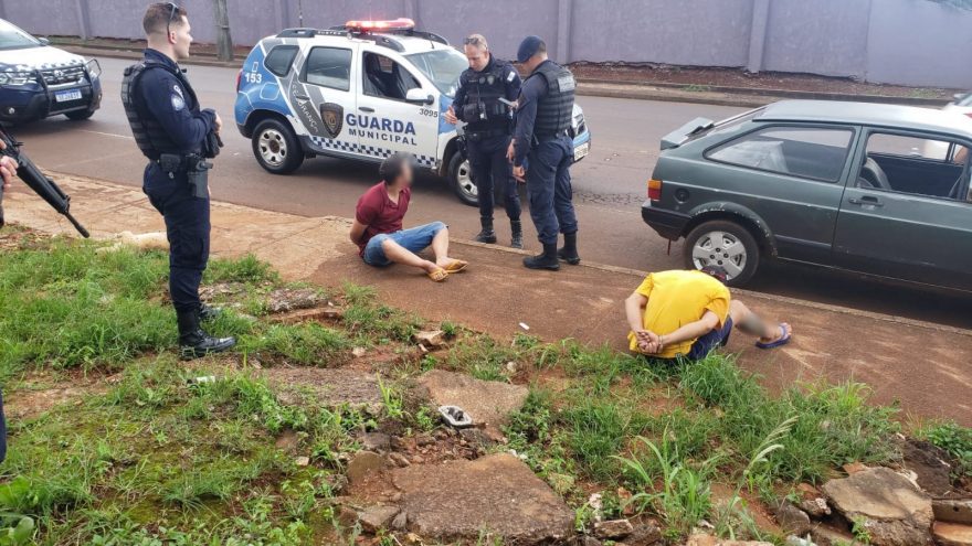Guarda Municipal prende dois indivíduos que estavam com Gol furtado
