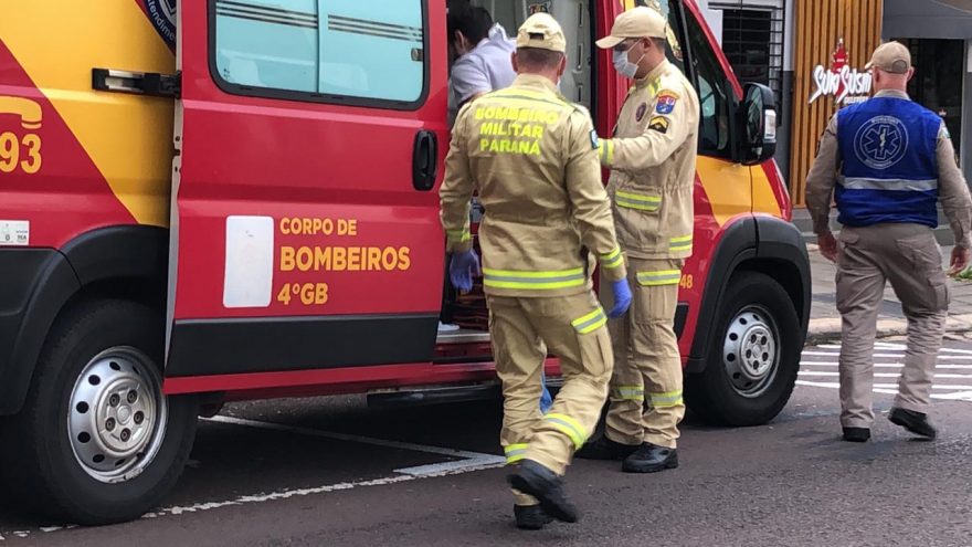 Motociclista fratura punho em acidente na Rua Castro Alves