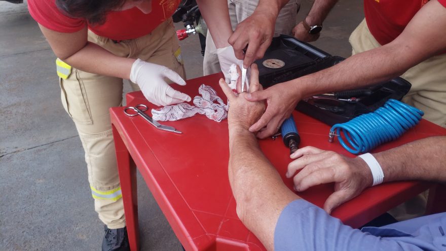 Idoso procura Bombeiros para retirar aliança presa no dedo