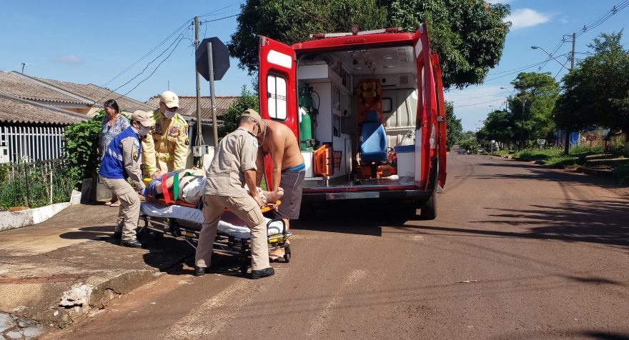 Idoso sofre queda em piso molhado e precisa ser socorrido pelo Siate no Bairro Morumbi