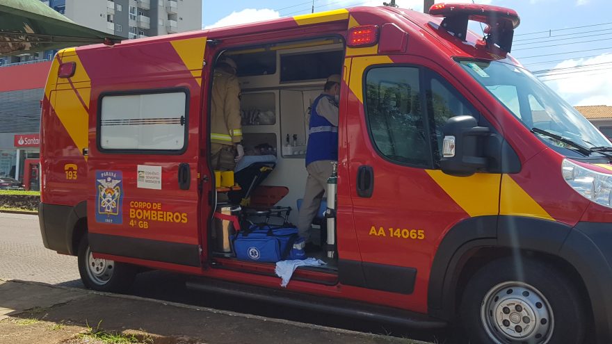 Idosa fica ferida ao sofrer queda dentro de ônibus na Avenida Carlos Gomes