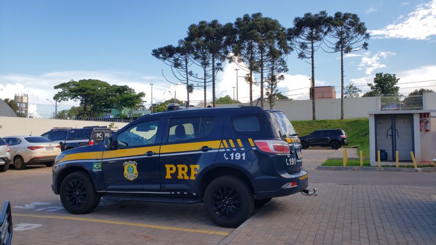 PRF prende motorista na BR-277 por embriaguez ao volante