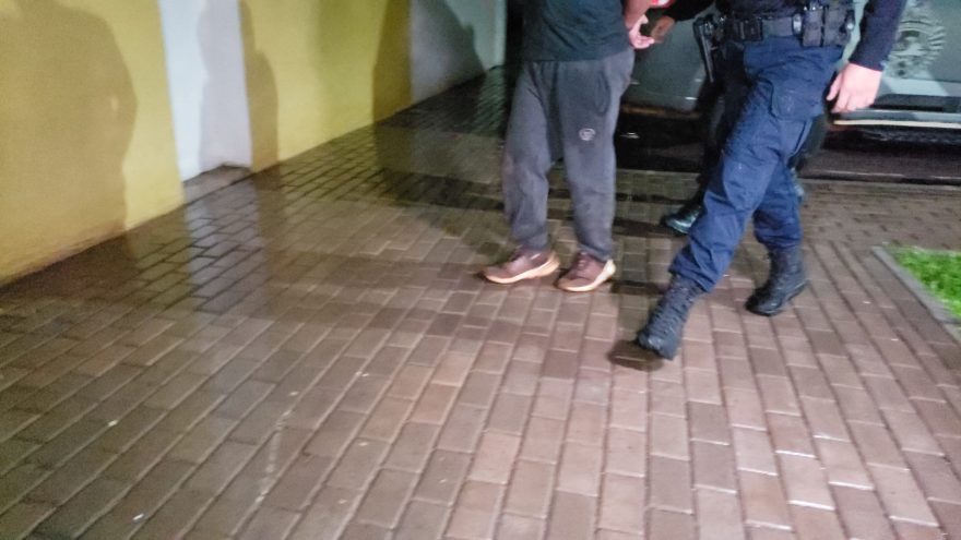 Homem é detido por violência doméstica no Cascavel Velho